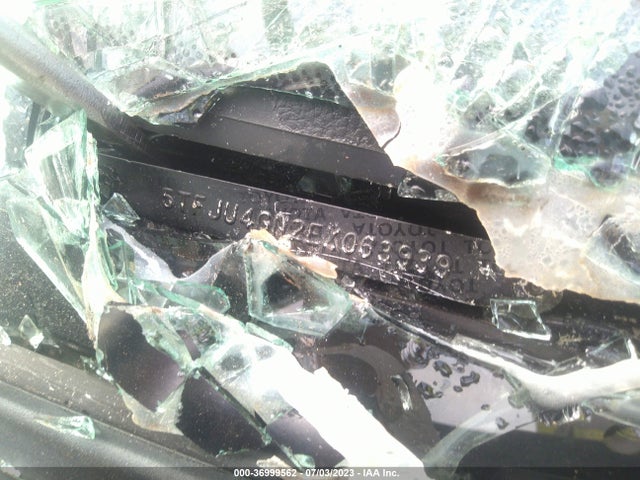 Toyota Tacoma Prerunner 2014 5TFJU4GN2EX063939 Image 9