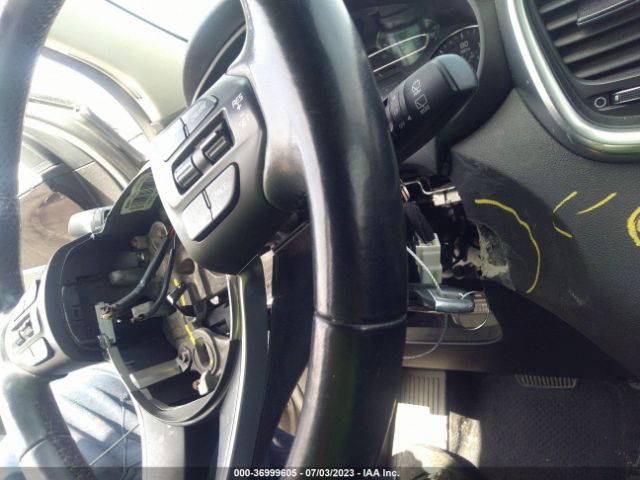 5XYPH4A55GG106943 KIA SORENTO EX