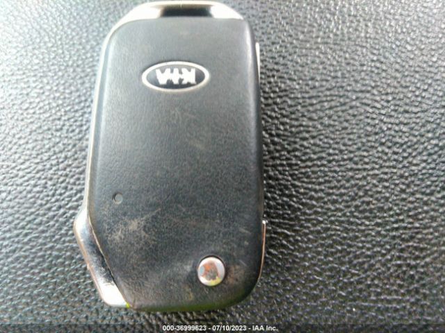 3KPF24AD5KE037892 KIA Forte Lxs