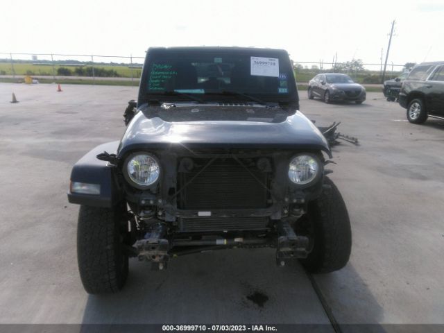 1C4HJXDG4KW678427 Jeep Wrangler Unlimited Sport S