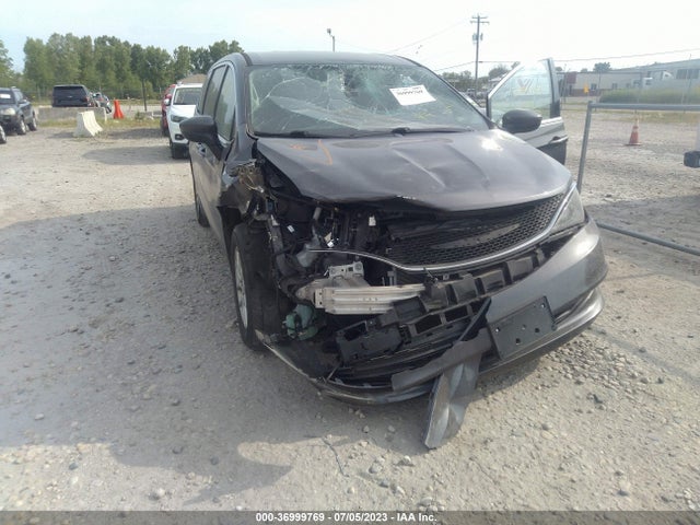 2C4RC1DGXHR633845 Chrysler Pacifica Touring