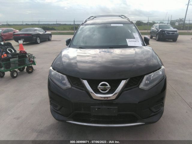JN8AT2MT9GW025986 Nissan ROGUE SV
