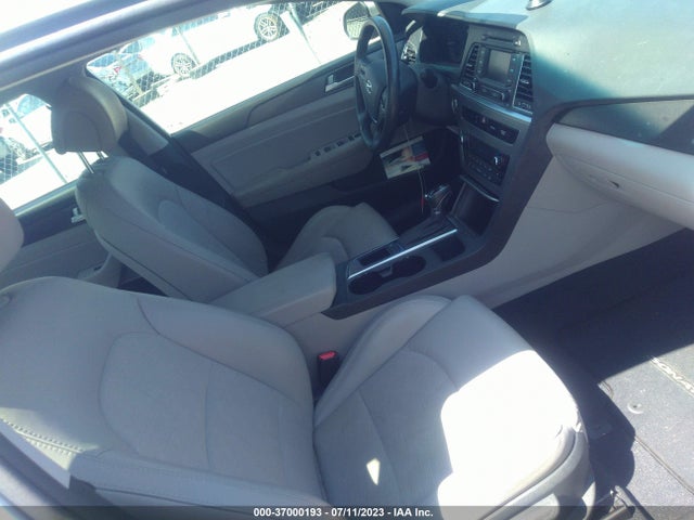 2015 HYUNDAI SONATA 2.4L SPORT VIN: 5NPE34AF3FH042598
