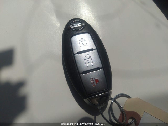 2016 NISSAN ROGUE SV VIN: 5N1AT2MV8GC895013