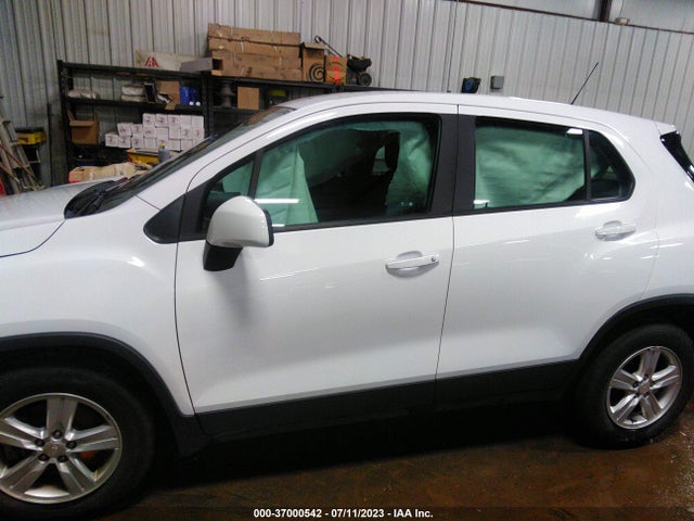 Chevrolet TRAX LS 2019 3GNCJKSBXKL404098 Image 14