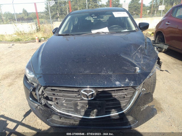 Mazda Mazda3 5-door Touring 2017 3MZBN1L79HM120104 Image 4