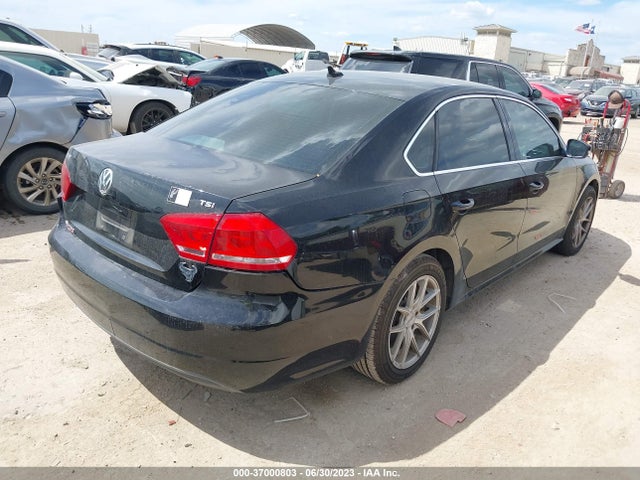 1VWAS7A3XFC080346 Volkswagen Passat 1.8t Limited Edition