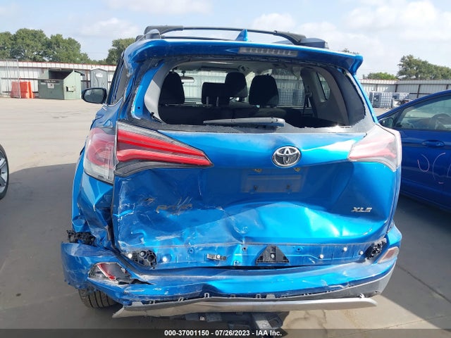 2016 TOYOTA RAV4 XLE VIN: JTMWFREV9GJ071400