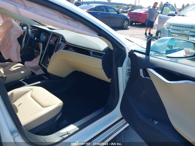 Tesla Model S 70 Kwh 2016 5YJSA1E1XGF161013 Image 5