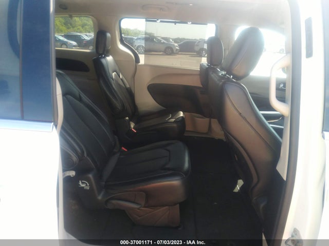 2C4RC1DG8MR547038 Chrysler Voyager Lxi