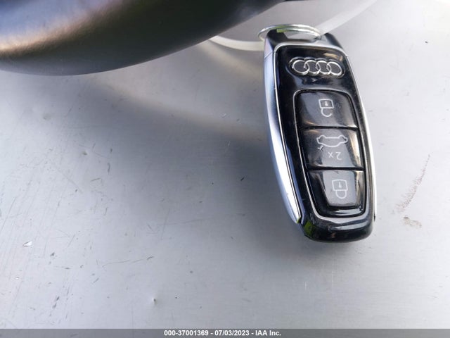 WA1AXAF7XLD000203 Audi Q7 PREMIUM