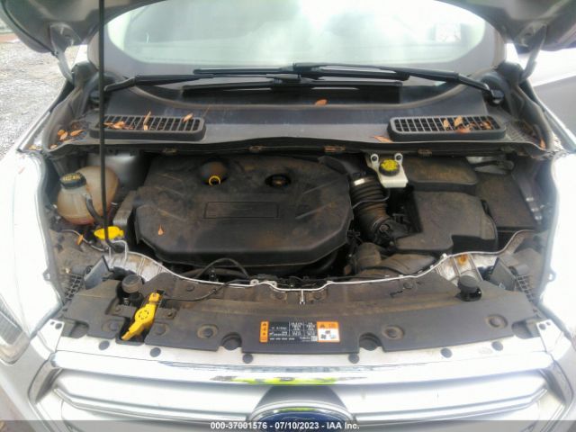 1FMCU0J93HUC37421 Ford Escape Titanium