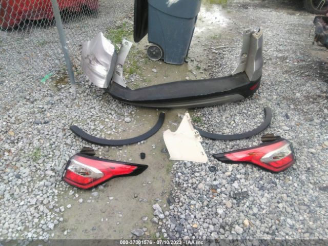1FMCU0J93HUC37421 Ford Escape Titanium