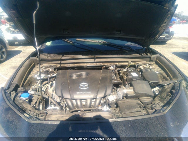 2022 MAZDA CX-30 2.5 S PREFERRED PACKAGE VIN: 3MVDMBCL4NM422556