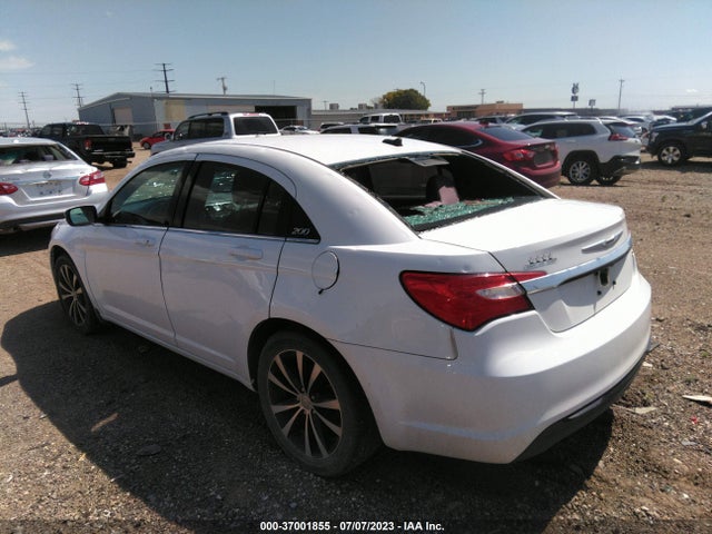 Chrysler 200 Touring 2014 1C3CCBBB6EN175625 Image 3