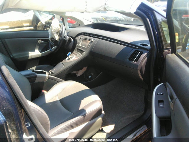 Toyota Prius Four 2015 JTDKN3DU8F0446009 Image 5