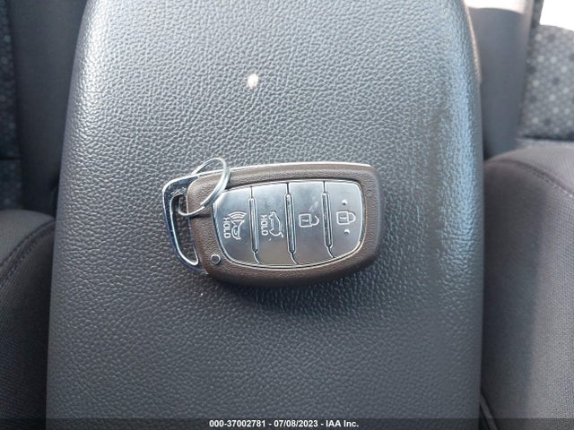 2019 HYUNDAI IONIQ HYBRID SEL VIN: KMHC75LC7KU119327