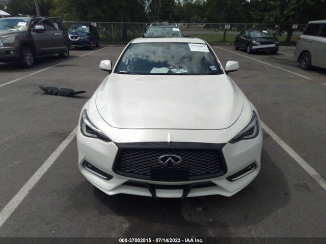 37002815 :رقم المزاد ، JN1EV7EL9JM392153 vin ، 2018 Infiniti Q60 3.0t Luxe مزاد بيع