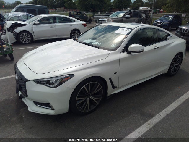 37002815 :رقم المزاد ، JN1EV7EL9JM392153 vin ، 2018 Infiniti Q60 3.0t Luxe مزاد بيع