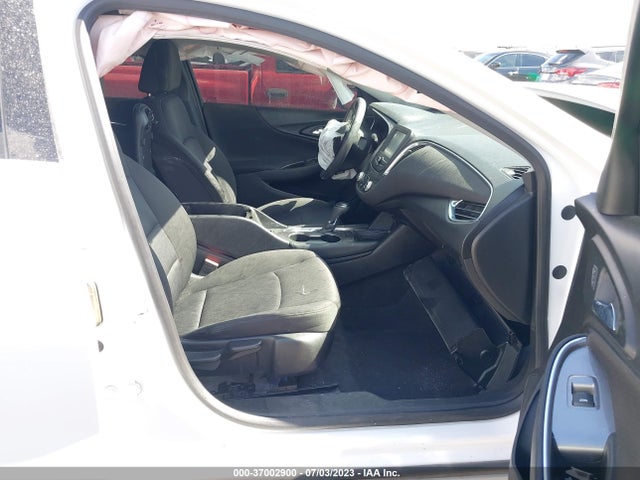 Chevrolet MALIBU LT 2018 1G1ZD5ST0JF200576 Image 5