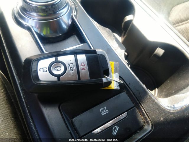 3FA6P0LU8KR174220 Ford Fusion Hybrid Se