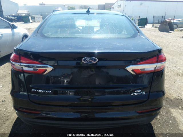 3FA6P0LU8KR174220 Ford Fusion Hybrid Se