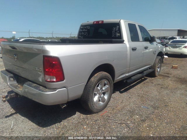 1C6RR7FGXKS533532 RAM 1500 Classic Express