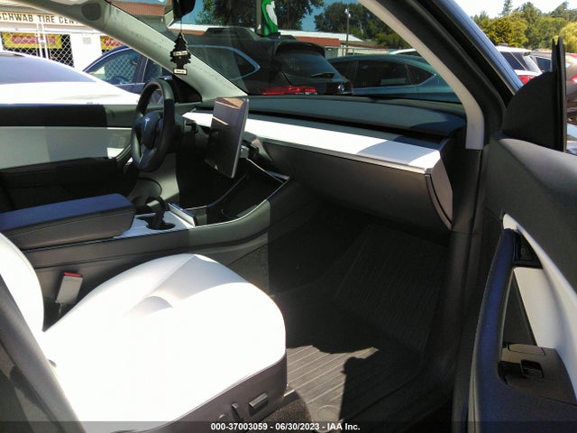 Tesla Model Y Performance 2020 5YJYGDEFXLF049778 Image 11