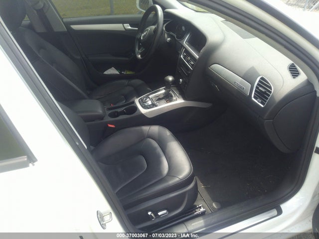 WAUBFAFL0EN003051 Audi A4 PREMIUM