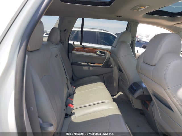 2008 BUICK ENCLAVE CXL VIN: 5GAER23748J108449