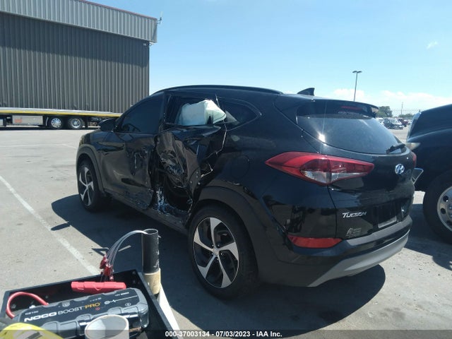 Hyundai Tucson Value 2018 KM8J3CA26JU715089 Image 3