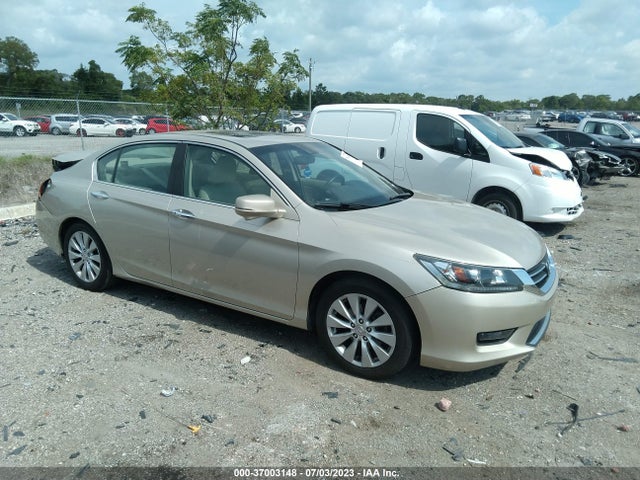 2014 1HGCR2F83EA307743 main image