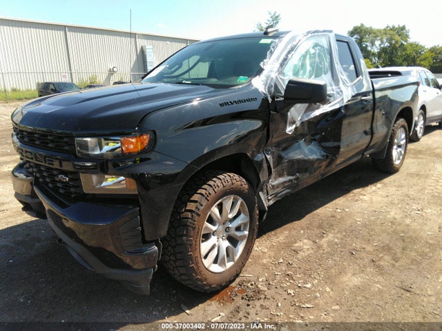 Chevrolet Silverado 1500 Custom 2020 1GCRYBEF0LZ236561 Image 2