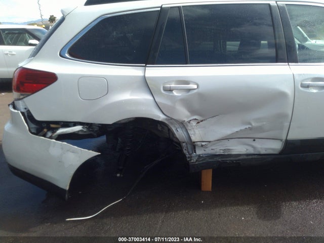 4S4BRCFC3E3327575 Subaru Outback 2.5i Premium