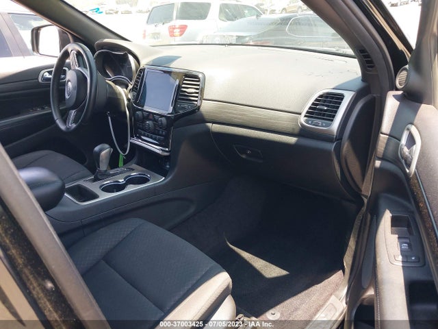 1C4RJEAGXKC548473 Jeep Grand Cherokee Laredo E