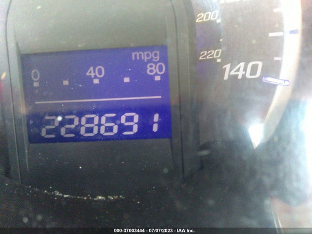 2013 HONDA FIT VIN: JHMGE8H37DC080249