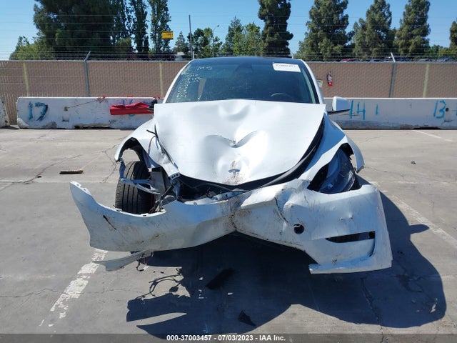 Tesla Model Y Long Range 2023 7SAYGDEE2PF625816 Image 3