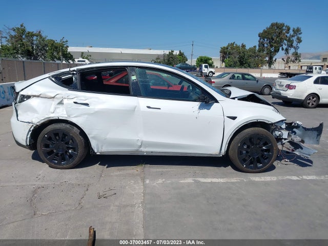Tesla Model Y Long Range 2023 7SAYGDEE2PF625816 Image 4