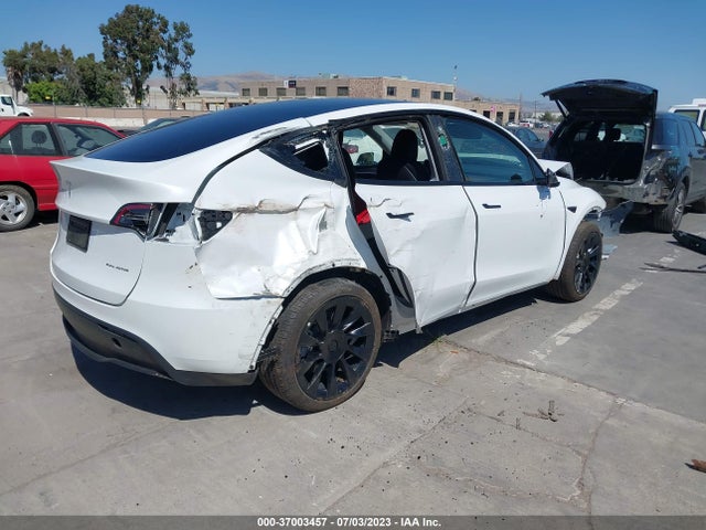 Tesla Model Y Long Range 2023 7SAYGDEE2PF625816 Image 11
