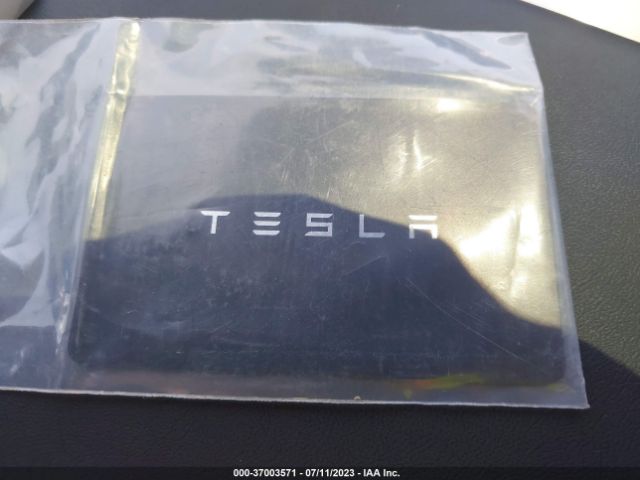 5YJ3E1EA8PF476708 Tesla MODEL 3