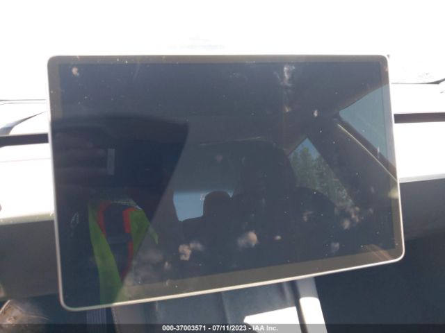 5YJ3E1EA8PF476708 Tesla MODEL 3