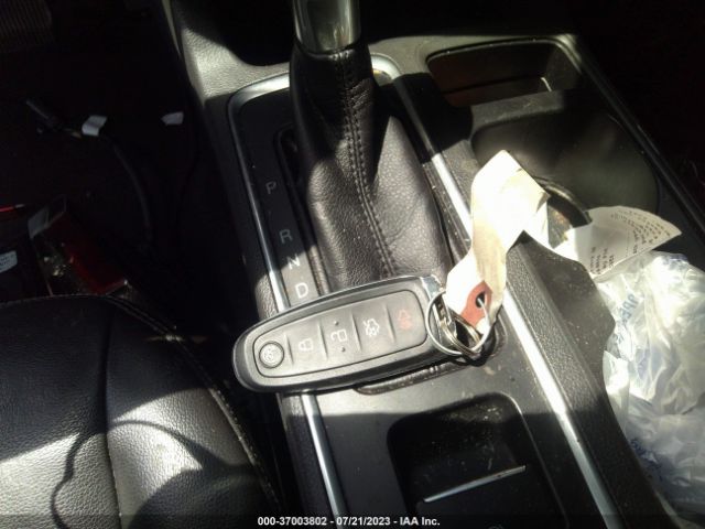 1FMCU0JD6HUE96618 Ford Escape Titanium