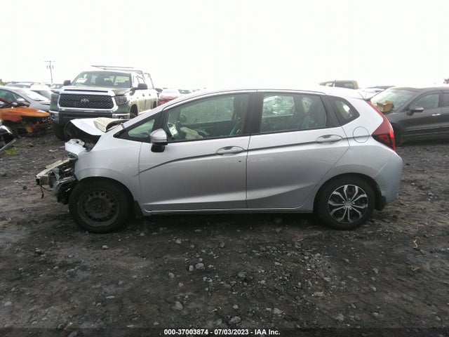 Honda FIT LX 2015 3HGGK5H57FM716360 Image 7