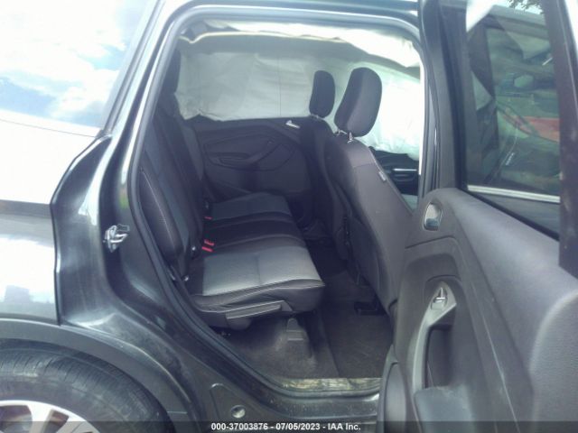 1FMCU0GD5KUC06710 Ford ESCAPE SE