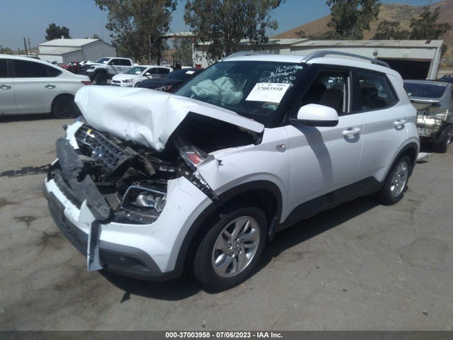 Hyundai Venue Sel 2020 KMHRC8A36LU016511 Image 2