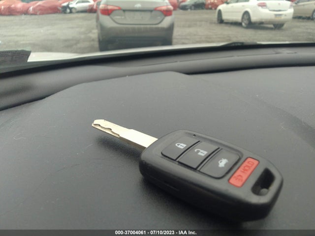 Honda Civic Sedan Lx 2019 2HGFC2F6XKH555773 Image 3