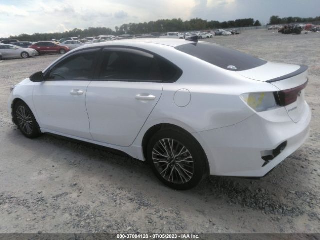 3KPF54AD8PE559558 KIA Forte Gt-line