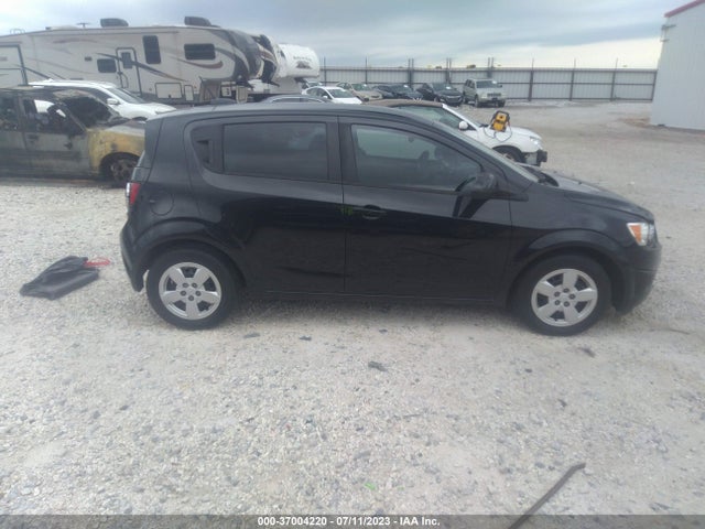 Chevrolet Sonic Ls Auto 2015 1G1JA6SH0F4138722 Image 13