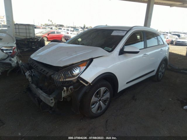 KNDCB3LC2J5204947 KIA NIRO LX
