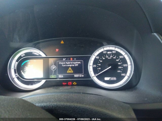 KNDCB3LC2J5204947 KIA NIRO LX
